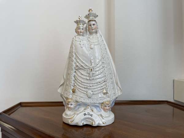 Heiligenfigur Mutter Gottes mit Kind Porzellanfigur Mariazell i1705
